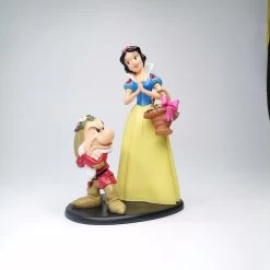 Disney Statue, Figurine Snow White & Grumpy. Beeldje Sneeuwitje Met Grumpy 24 Cm.