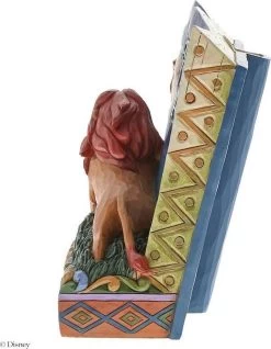 Disney Beeldje - Traditions Collectie - Remember Who You Are (Storybook The Lion King / Leeuwenkoning) -Mode Verkoop 931x1200 1