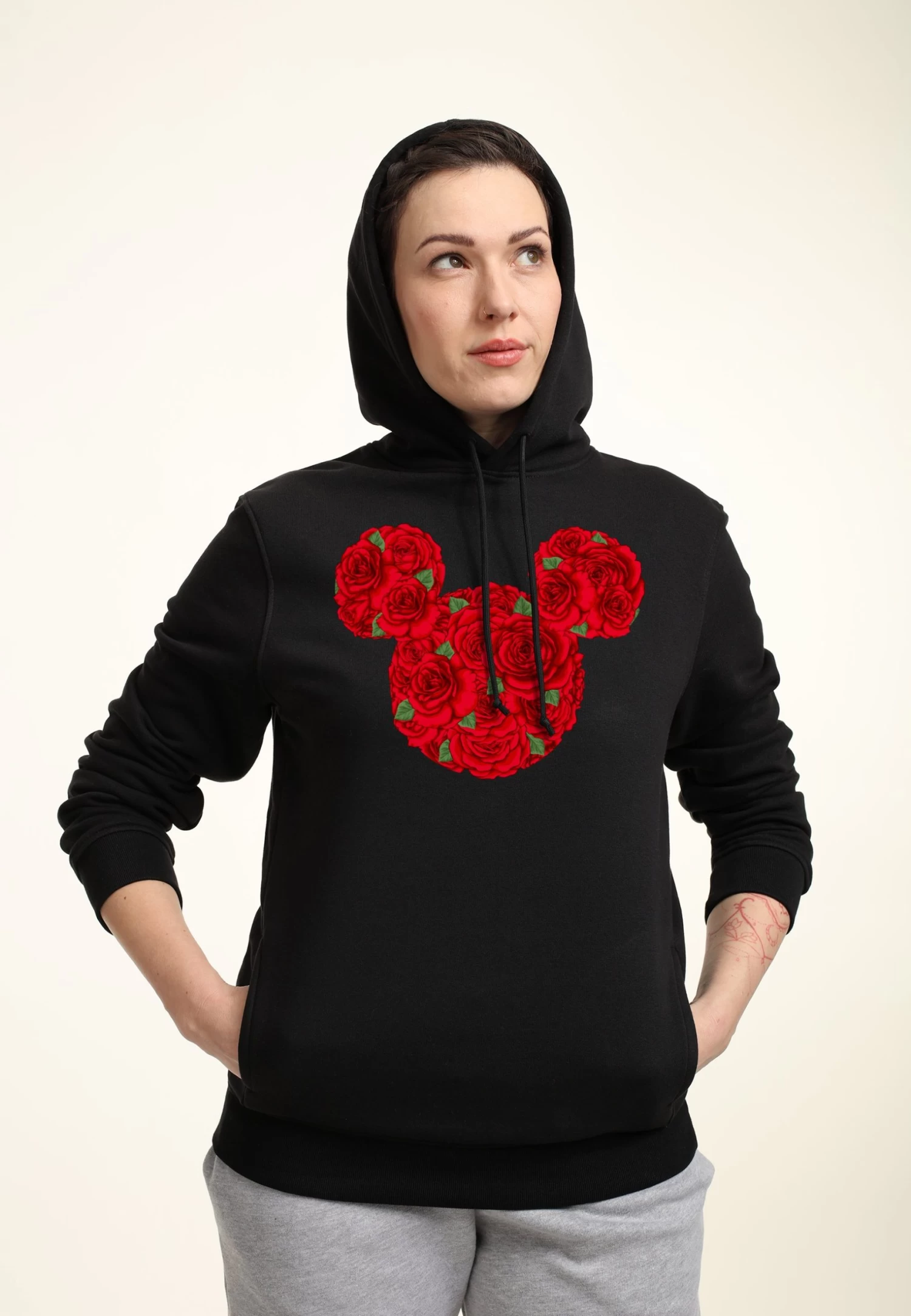 Disney Mickey Classic Mickey Mouse Roses - Hoodie - Black 1 Disney Mickey Classic Mickey Mouse Roses - Hoodie - Black